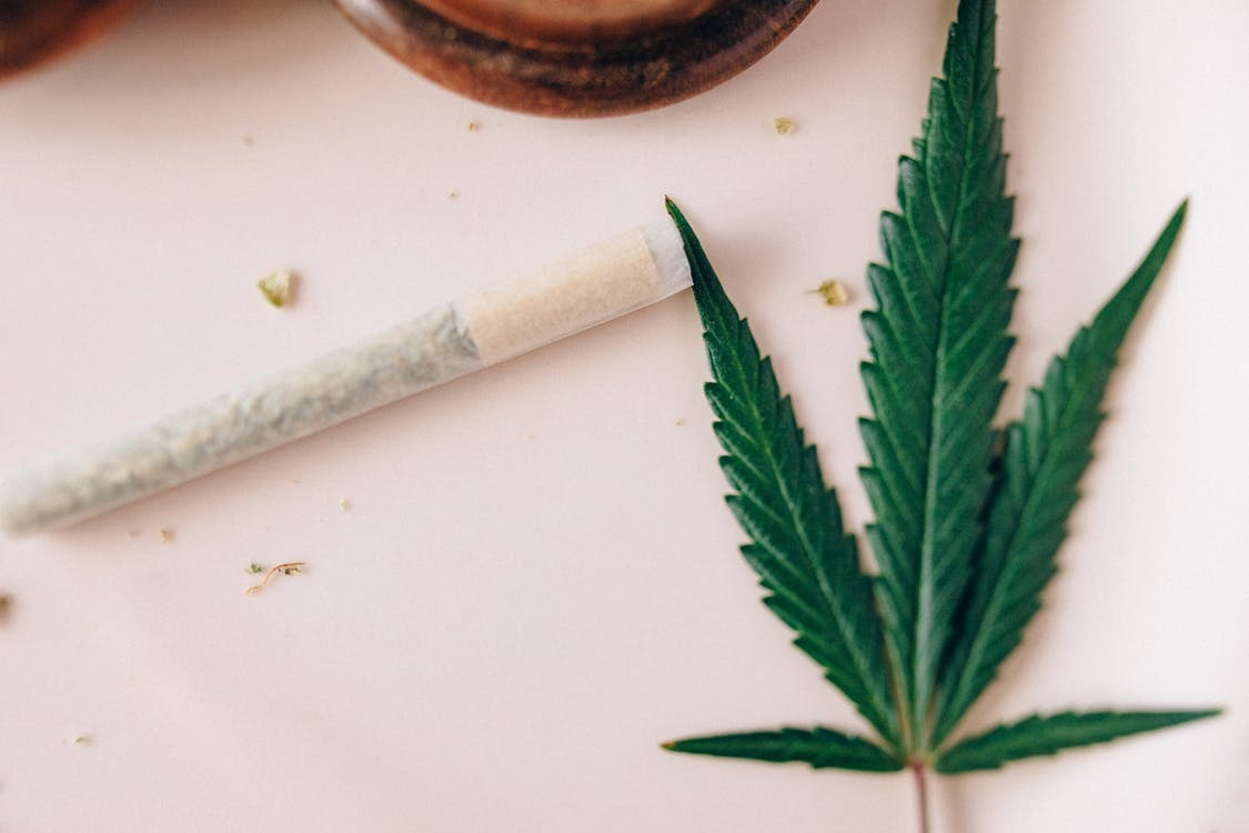Sore Throat Treatment by Smoking Cannabis
